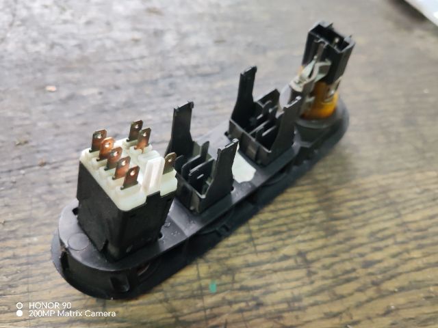 bontott OPEL MOVANO Vészvillogó Kapcsoló