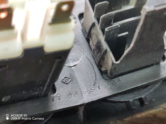 bontott OPEL MOVANO Vészvillogó Kapcsoló