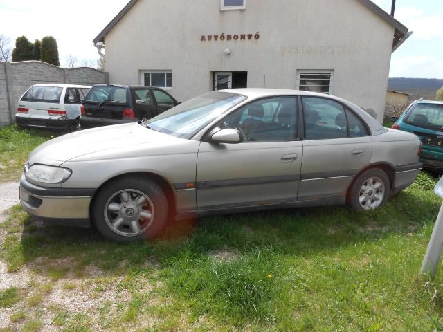 bontott OPEL OMEGA Első Féktárcsa