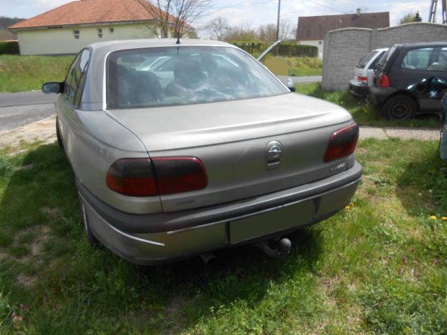 bontott OPEL OMEGA Légtömegmérő