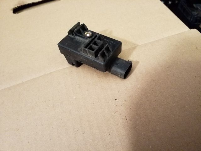 bontott OPEL OMEGA Levegő Jeladó