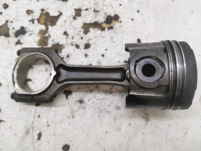 bontott OPEL OMEGA Dugattyú és Hajtókar