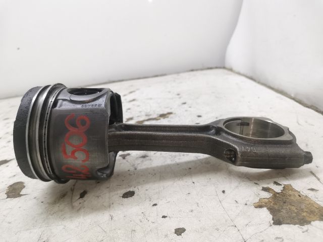 bontott OPEL OMEGA Dugattyú és Hajtókar