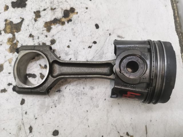 bontott OPEL OMEGA Dugattyú és Hajtókar