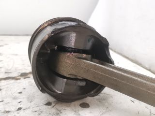 bontott OPEL OMEGA Dugattyú és Hajtókar