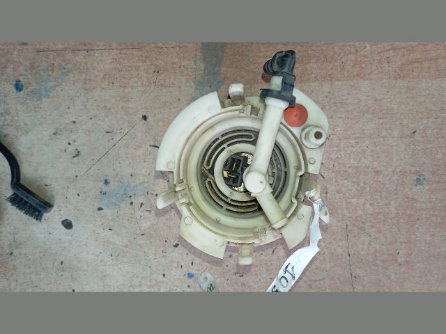 bontott OPEL OMEGA Üzemanyag Szivattyú