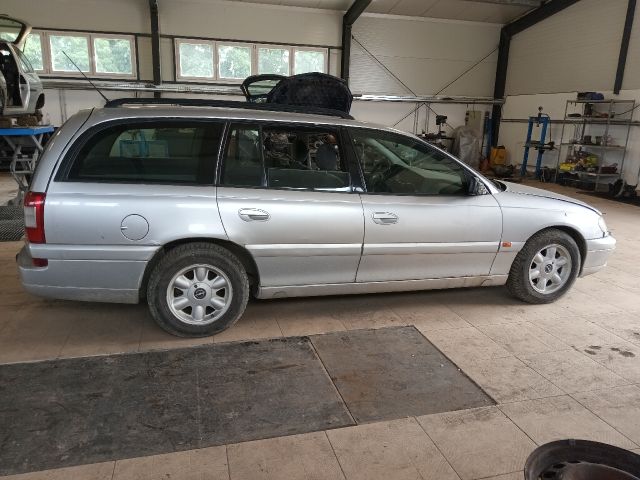 bontott OPEL OMEGA Jobb első Féknyereg Munkahengerrel