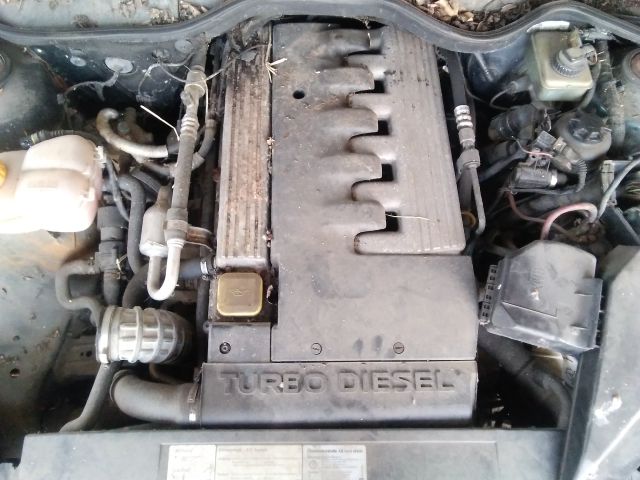 bontott OPEL OMEGA Motor (Fűzött blokk hengerfejjel)