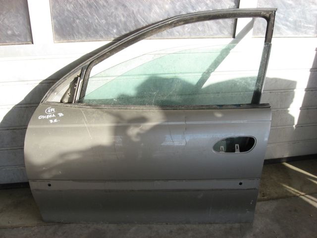 bontott OPEL OMEGA Bal első Ajtó (Részeivel)