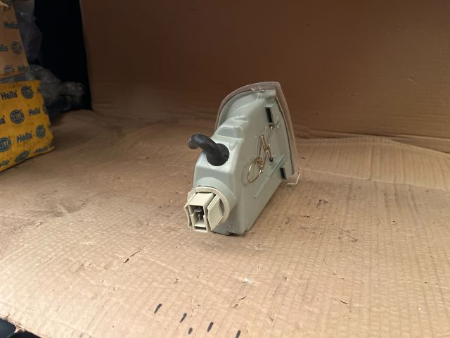 bontott OPEL OMEGA Bal első Irányjelző