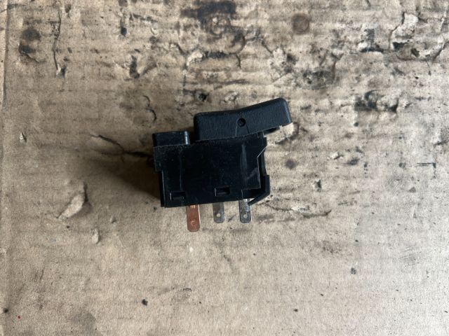 bontott OPEL OMEGA Bal első Ülésfűtés Kapcsoló