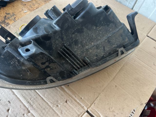 bontott OPEL OMEGA Bal Fényszóró