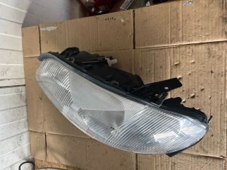 bontott OPEL OMEGA Bal Fényszóró