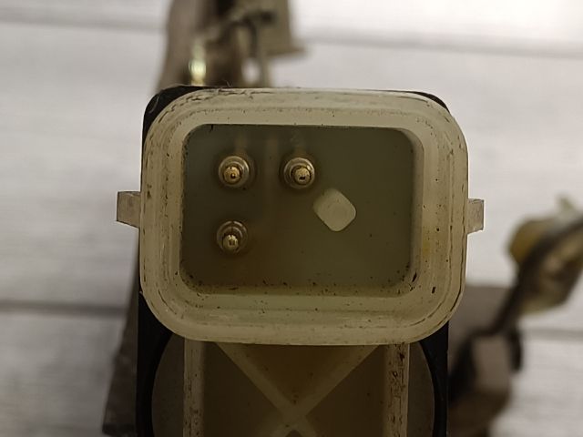 bontott OPEL OMEGA Bal hátsó Ajtózár