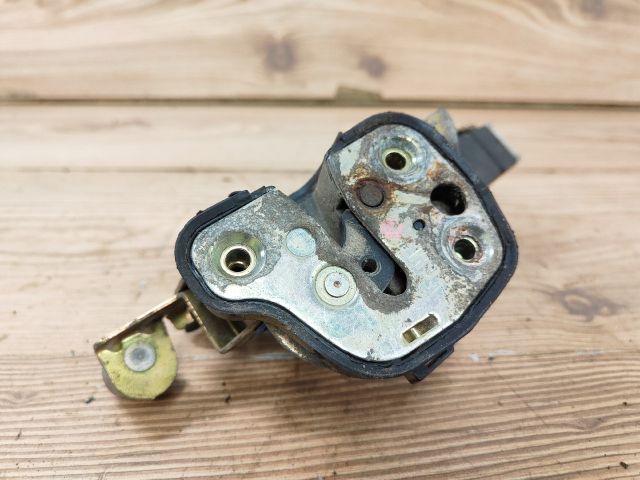 bontott OPEL OMEGA Bal hátsó Ajtózár