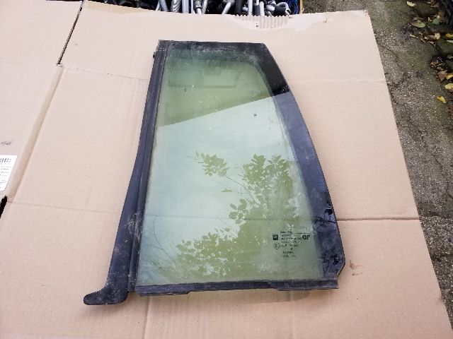 bontott OPEL OMEGA Bal hátsó Fixüveg (Ajtóban)