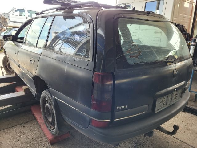 bontott OPEL OMEGA Bal Hátsó Lámpa Foglalat