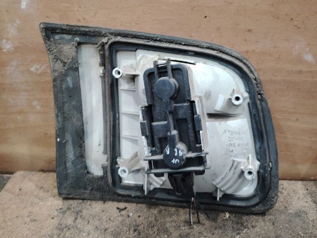 bontott OPEL OMEGA Bal Hátsó Lámpa