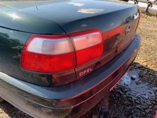 bontott OPEL OMEGA Bal Hátsó Lámpa