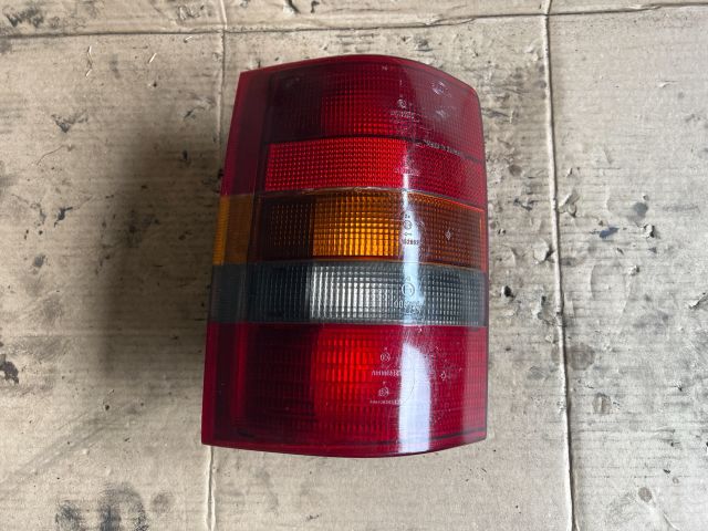 bontott OPEL OMEGA Bal Hátsó Lámpa