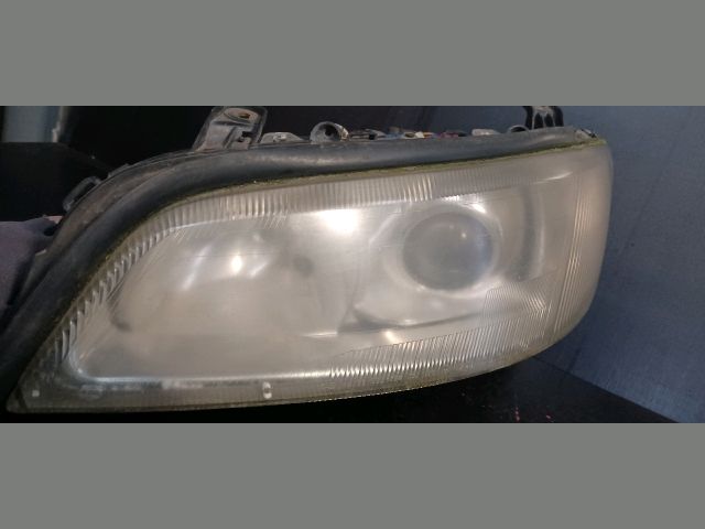 bontott OPEL OMEGA Bal Xenon Fényszóró