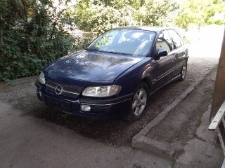 bontott OPEL OMEGA Csomagtérajtó Kilincs