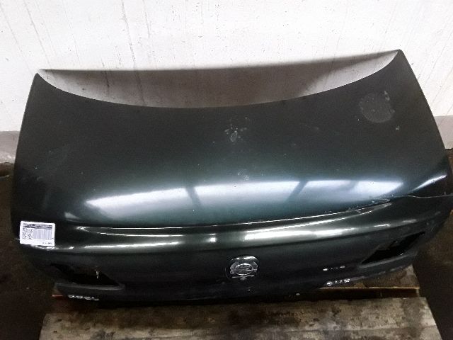 bontott OPEL OMEGA Csomagtérajtó (Részeivel)