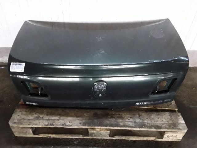 bontott OPEL OMEGA Csomagtérajtó (Részeivel)
