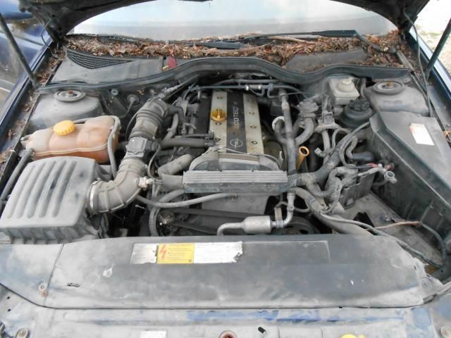 bontott OPEL OMEGA Hátsó Ablaktörlő Motor