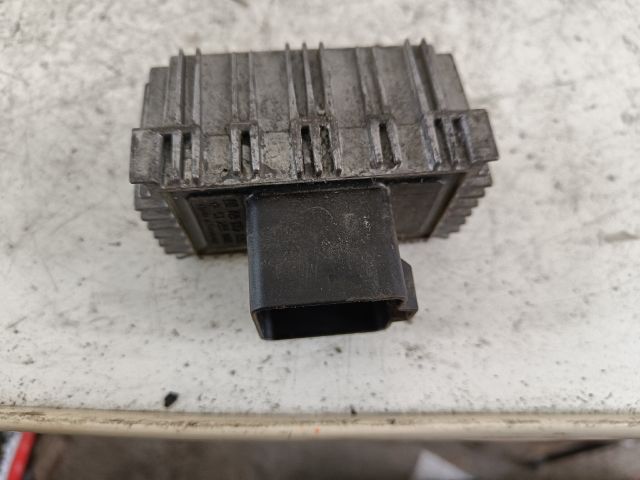 bontott OPEL OMEGA Izzító Relé