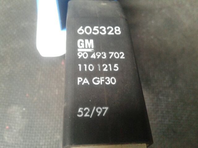 bontott OPEL OMEGA Jobb első Ajtózár