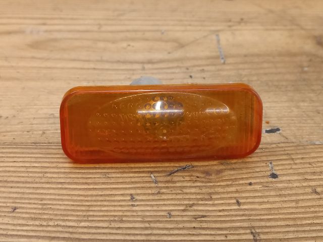 bontott OPEL OMEGA Jobb első Sárvédő Irányjelző