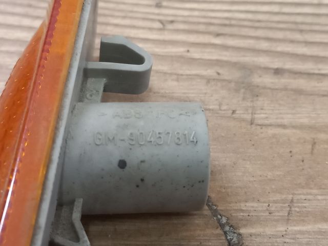 bontott OPEL OMEGA Jobb első Sárvédő Irányjelző