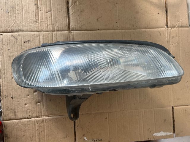 bontott OPEL OMEGA Jobb Fényszóró