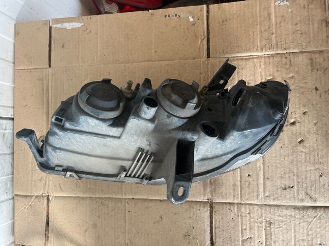 bontott OPEL OMEGA Jobb Fényszóró