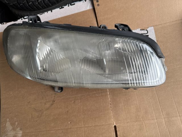 bontott OPEL OMEGA Jobb Fényszóró