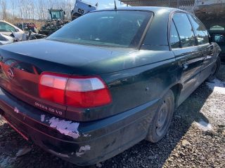 bontott OPEL OMEGA Jobb hátsó Ajtó (Részeivel)