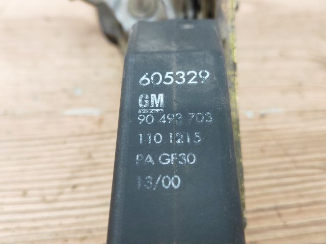 bontott OPEL OMEGA Jobb hátsó Ajtózár