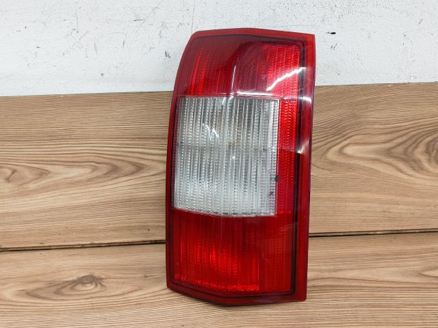 bontott OPEL OMEGA Jobb Hátsó Lámpa