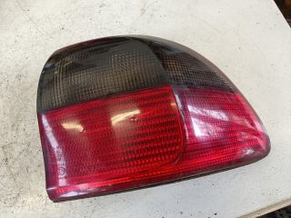 bontott OPEL OMEGA Jobb Hátsó Lámpa