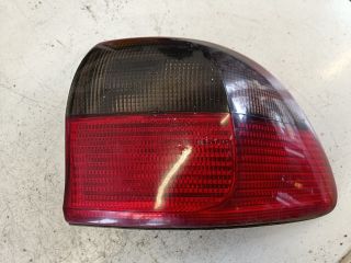 bontott OPEL OMEGA Jobb Hátsó Lámpa