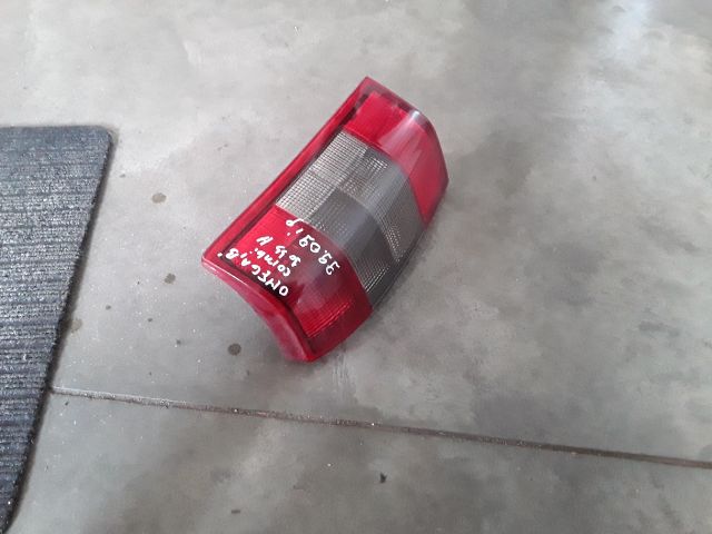 bontott OPEL OMEGA Jobb Hátsó Lámpa