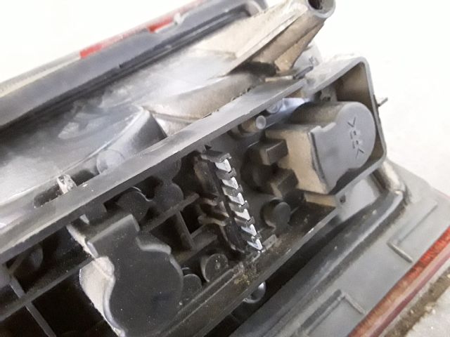 bontott OPEL OMEGA Jobb Hátsó Lámpa