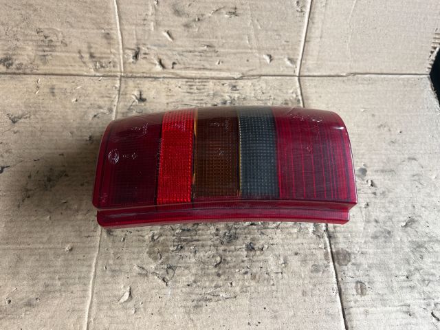 bontott OPEL OMEGA Jobb Hátsó Lámpa