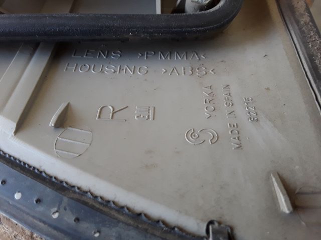 bontott OPEL OMEGA Jobb Külső Hátsó Lámpa