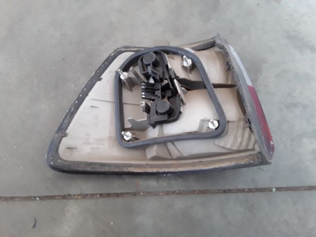 bontott OPEL OMEGA Jobb Külső Hátsó Lámpa