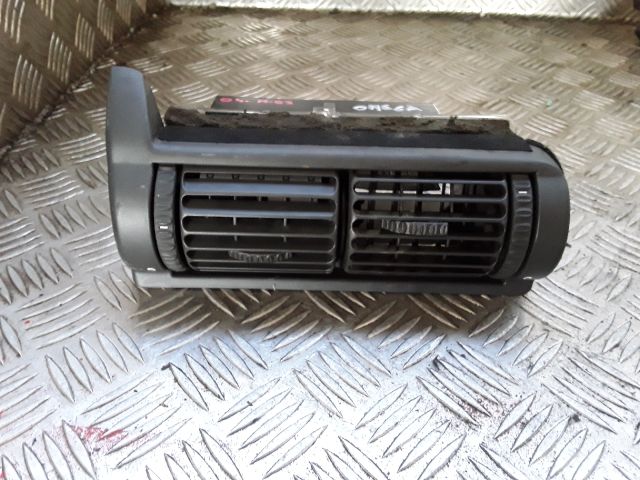 bontott OPEL OMEGA Középső Szellőző