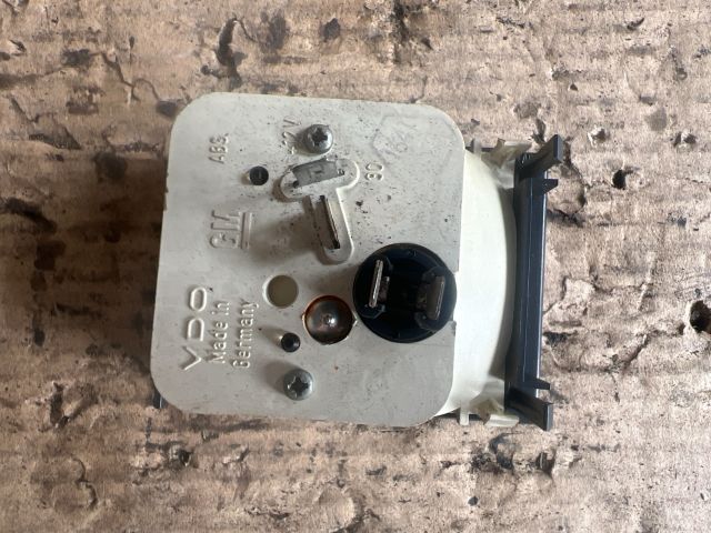 bontott OPEL OMEGA Óra (Időmérő)