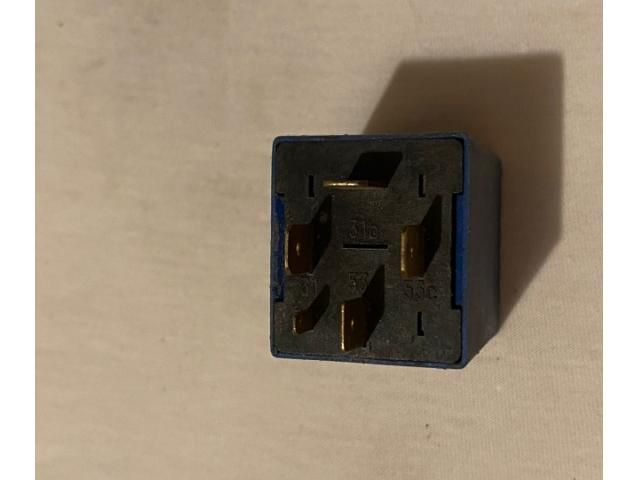 bontott OPEL OMEGA Relé