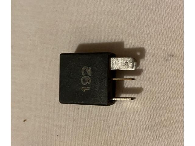 bontott OPEL OMEGA Relé